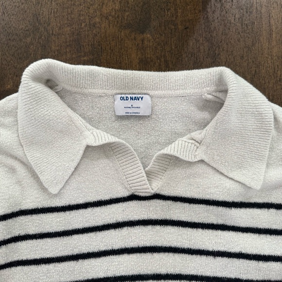 Old‎ Navy Collared Sweater - Picture 3 of 7